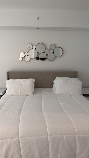 1 chambre, fer et planche à repasser, Wi-Fi gratuit, draps fournis