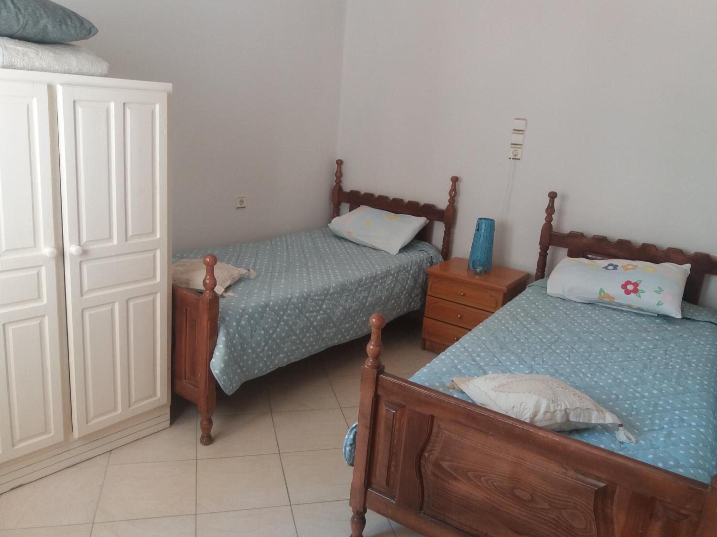 2 chambres, fer et planche à repasser, Wi-Fi, draps fournis