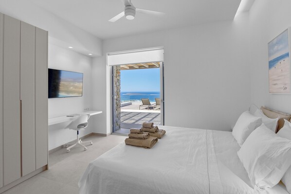 5 bedrooms, iron/ironing board, WiFi