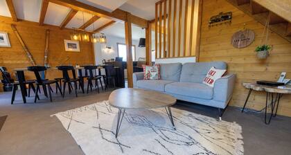 Chalet convivial de 100m2 pour 8 personnes situé à 1km du centre des Arcs 1800.