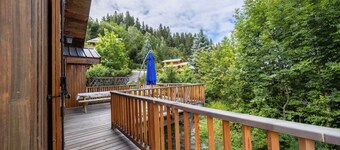 Friendly 100m2 chalet for 8 people located 1km from the center of Les Arcs 1800.