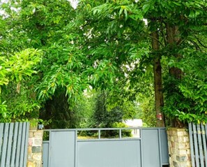 Property grounds - Gîte Hydra Charme & Nature for 4 People near Honfleur (CONTEVILLE)