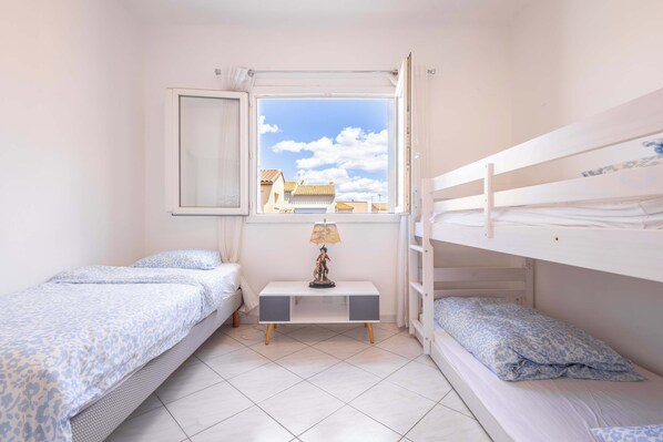 2 bedrooms, Internet