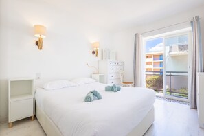 3 Schlafzimmer, Bügeleisen/Bügelbrett, WLAN, Bettwäsche