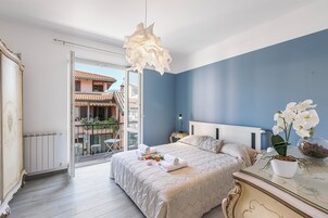 家庭公寓, 多间卧室, 海滨 (Incanto Del Lago 50 Meters From Lake) | 2 多间卧室、免费 WiFi、床单