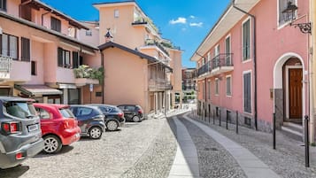 Family Apartment, Multiple Bedrooms, Beachside (Incanto Del Lago 50 Meters From Lake) | Property grounds