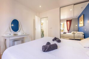 2 bedrooms, iron/ironing board, travel cot, WiFi