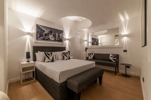 Suite estudio, 1 cama Queen size | Escritorio, espacio para trabajar con laptop y wifi gratis 
