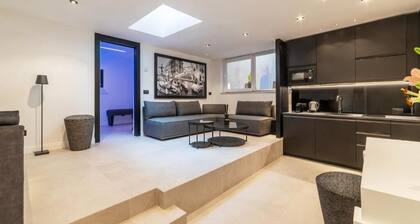 JOIVY Elegant Suites Near Villa Borghese