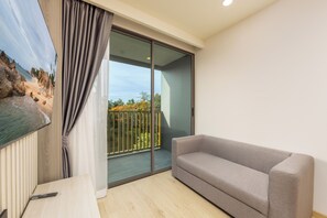 Apartment, Balkon, Gartenblick | Wohnbereich