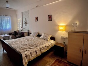 1 bedroom, iron/ironing board, bed sheets