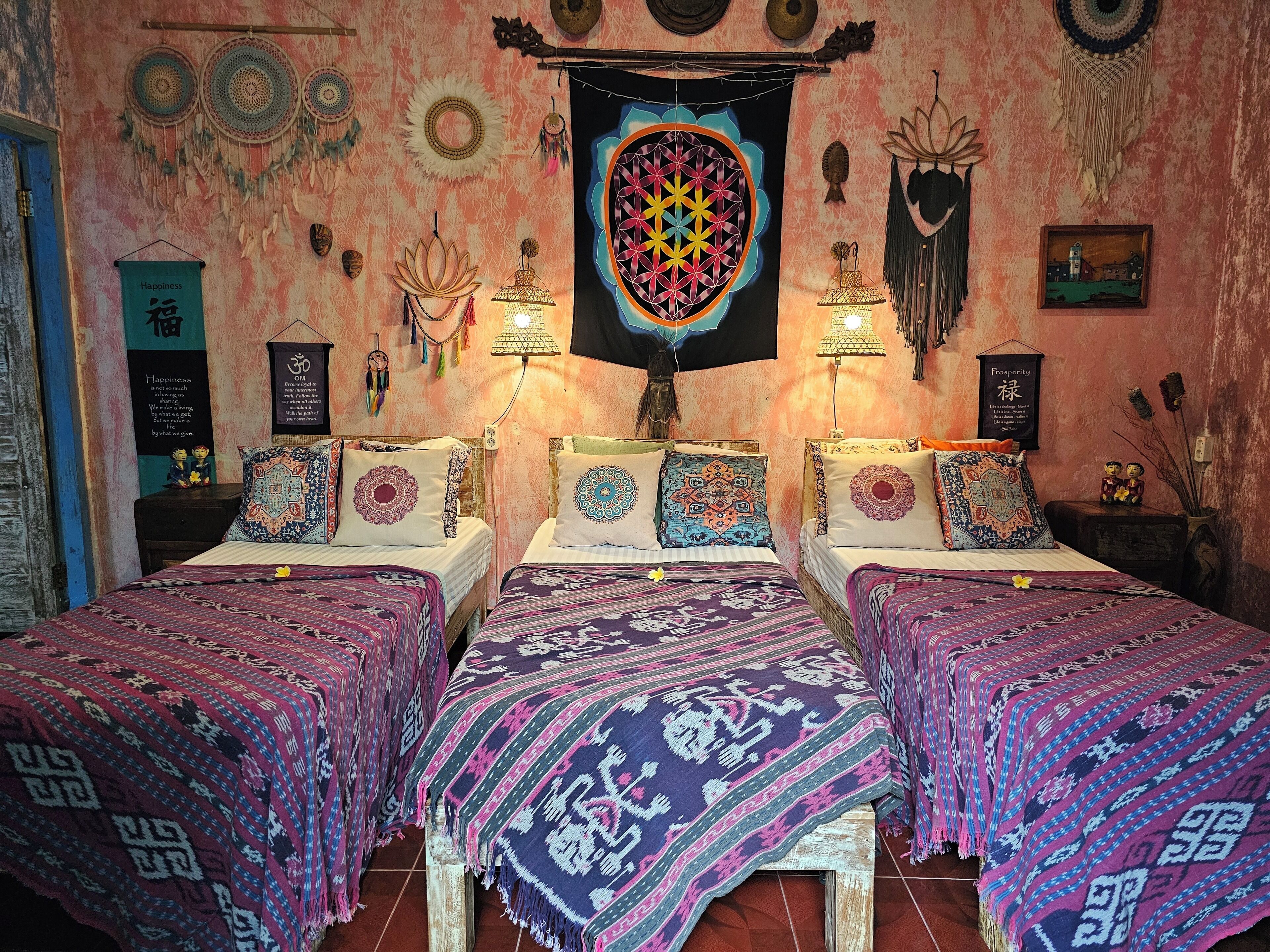 Décoration personnalisée, ameublement personnalisé, draps fournis