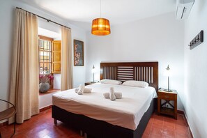 3 bedrooms, iron/ironing board, travel crib, free WiFi