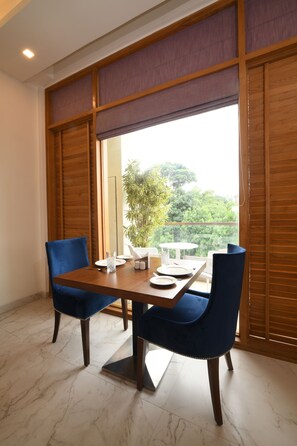 Standard Single Room, 1 Bedroom, Balcony, Garden View | In-room safe, desk, soundproofing, iron/ironing board