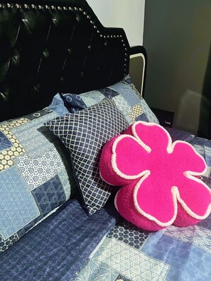 Miscellaneous - Charming 4-bedroom house with WiFi, AC in welcoming Evanston (Evanston)