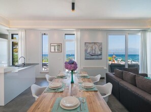 Villa (Villa Ema with Swimming Pool by the S) | Dining room - Villa Ema (Sutivan)