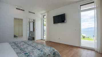 Villa (Villa Ema with Swimming Pool by the S) | 3 soverom