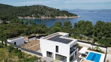 Villa (Four Bedroom Villa) | Exterior