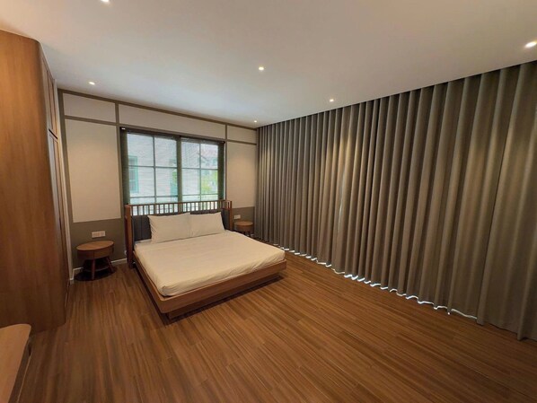 4 bedrooms