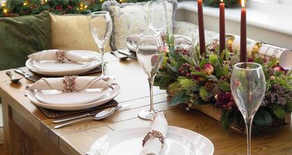 Homely Cottage near Paultons Park with hot tub