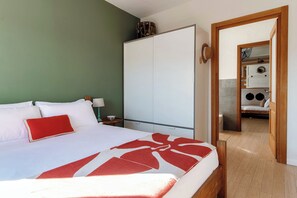 Deluxe Apartment, Lake View