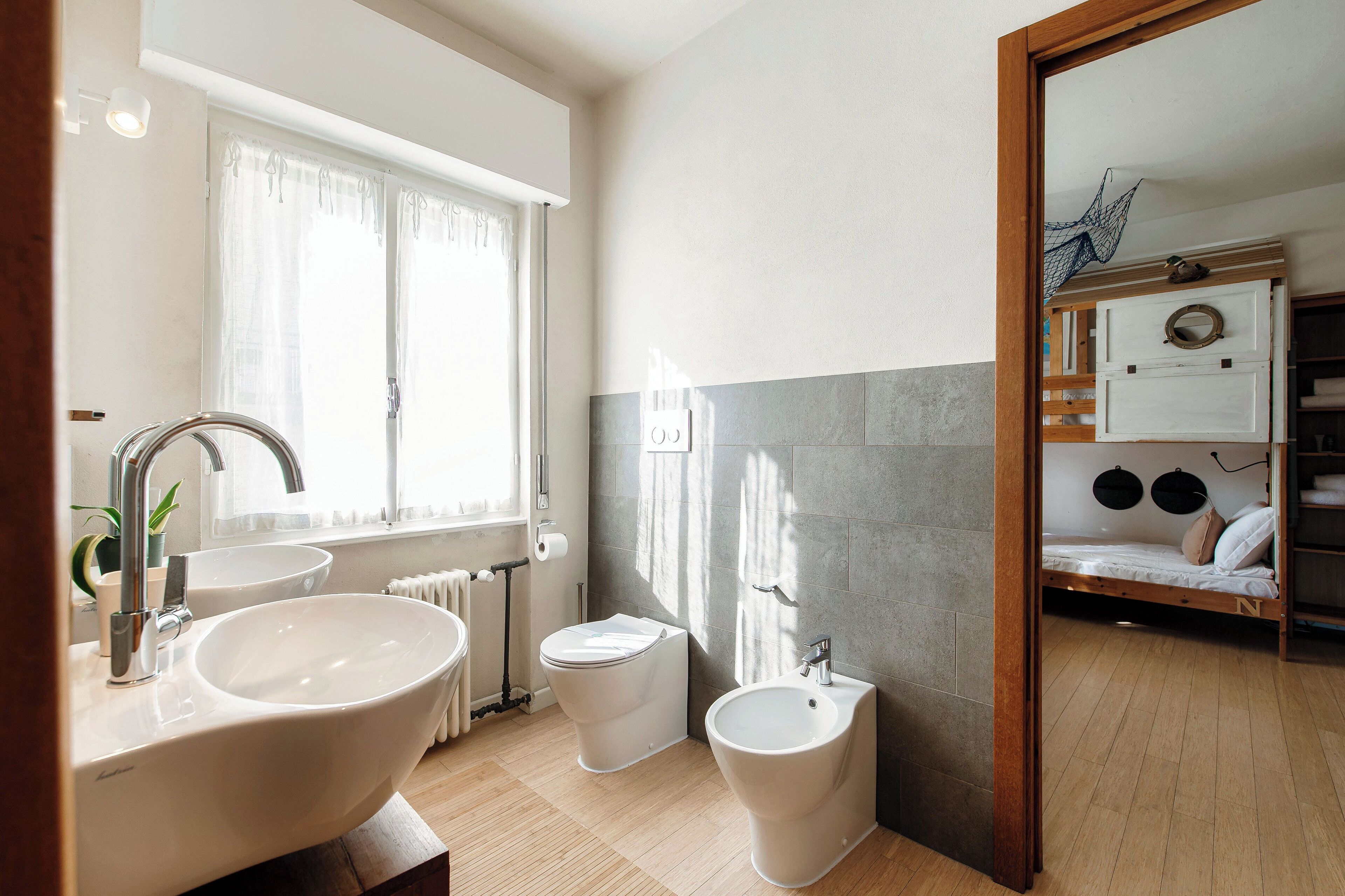 Deluxe Apartment, Lake View | Bathroom