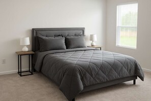 4 bedrooms, desk, iron/ironing board, free WiFi