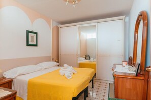 2 chambres, fer et planche à repasser, Wi-Fi, literie fournie