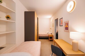 2 bedrooms, iron/ironing board, WiFi, bed sheets - EASY FLAT SEPTEMBER 20 (Torino)