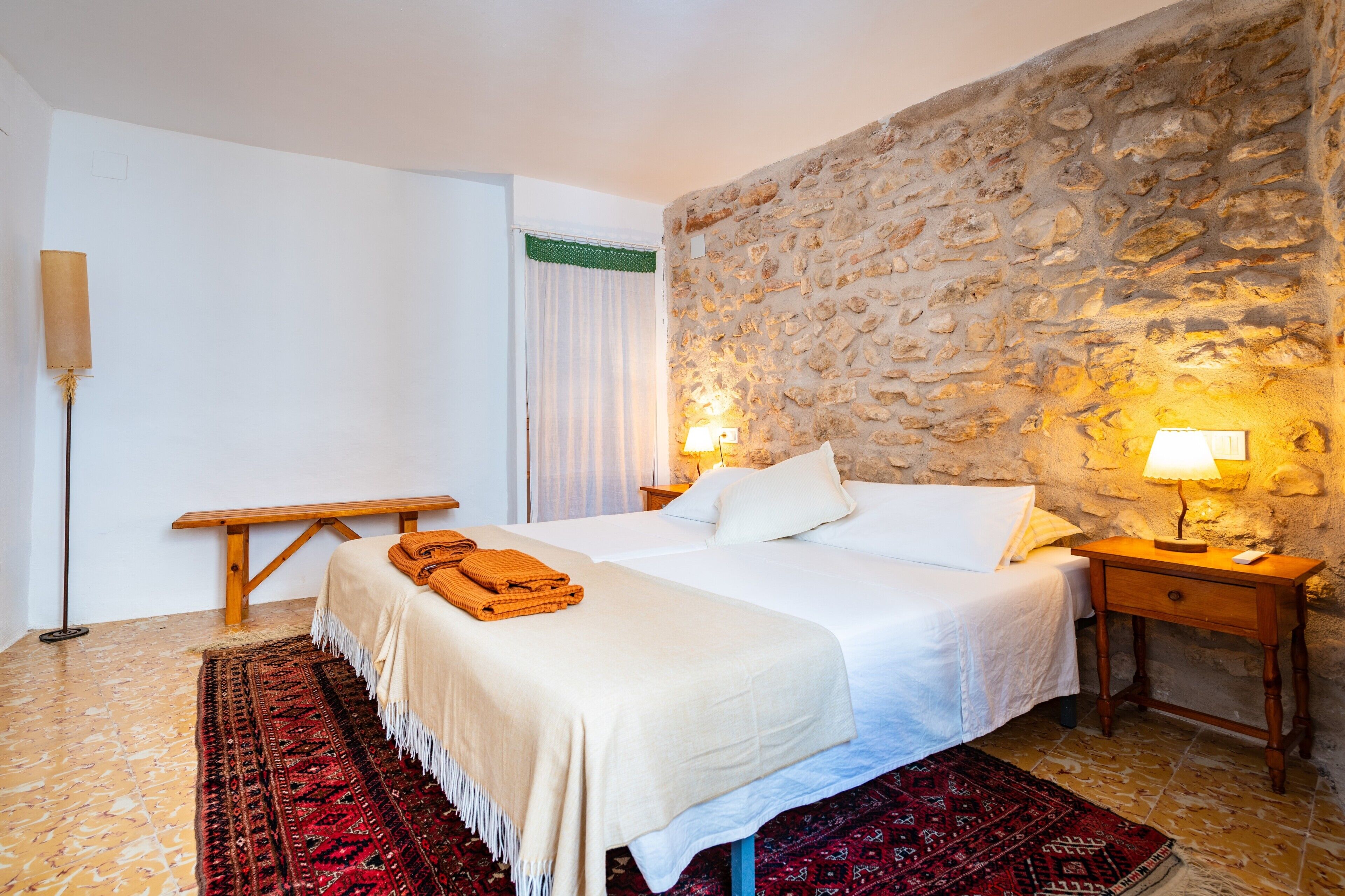 2 slaapkamers, een bureau, wifi, beddengoed