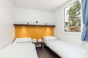 6 bedrooms, individually furnished - Mobile Homes Rosemary in Camping Strasko, Novalja (Novalja)