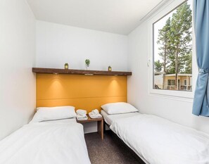 6 bedrooms, individually furnished - Mobile Homes Rosemary in Camping Strasko, Novalja (Novalja)