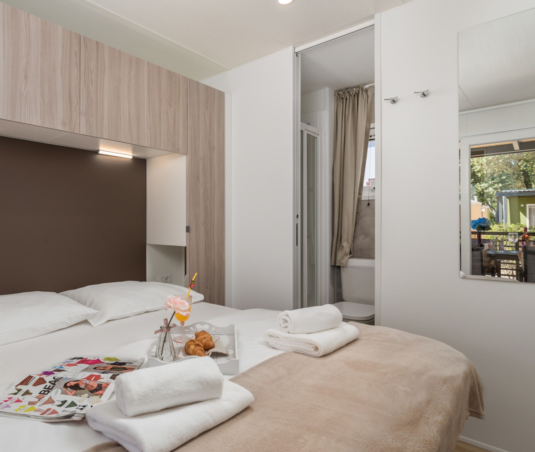 Mobile Comfort-Unterkunft, 3 Schlafzimmer | 6 Schlafzimmer, individuell eingerichtet