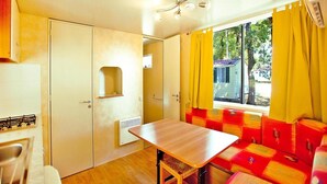 经典活动屋, 3 间卧室 | 客厅