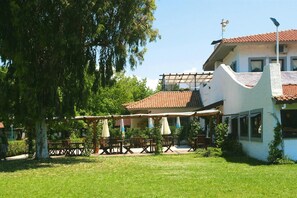 Classic Mobile Home, 2 Bedrooms | Exterior - Mobile Home in Sarzana With Terrace (Sarzana)