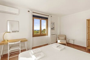 7 Schlafzimmer, Bügeleisen/Bügelbrett, Reisekinderbett, kostenloses WLAN