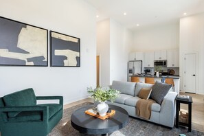 Smart TV, offices