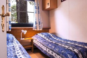 3 bedrooms, individually furnished