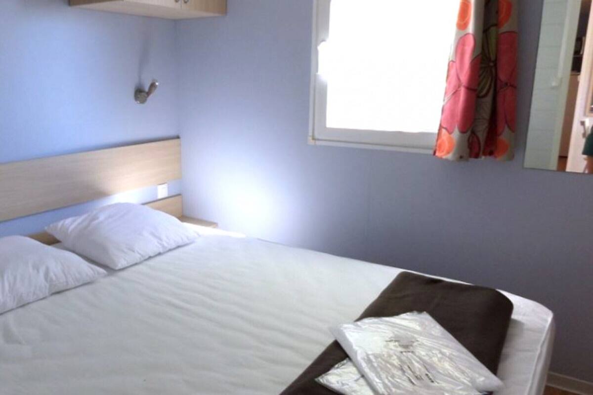 14 bedrooms, individually furnished