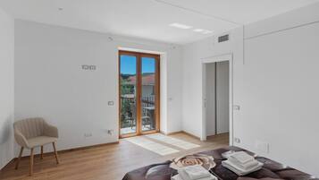 4 camere, Wi-Fi, lenzuola