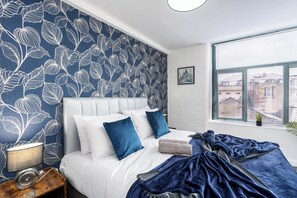 2 Schlafzimmer, Schreibtisch, Bügeleisen/Bügelbrett, WLAN