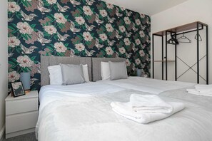 4 chambres, bureau, fer et planche à repasser, Wi-Fi