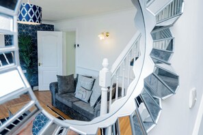 Interior - Modern and Spacious 4 Bedroom Home in Ipswich (Ipswich)