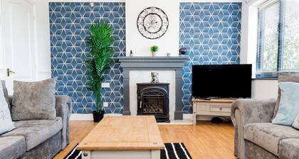 Modern and Spacious 4 Bedroom Home in Ipswich