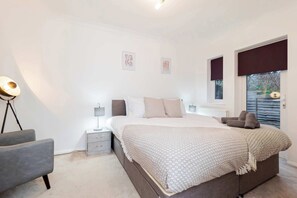 4 chambres, bureau, fer et planche à repasser, Wi-Fi