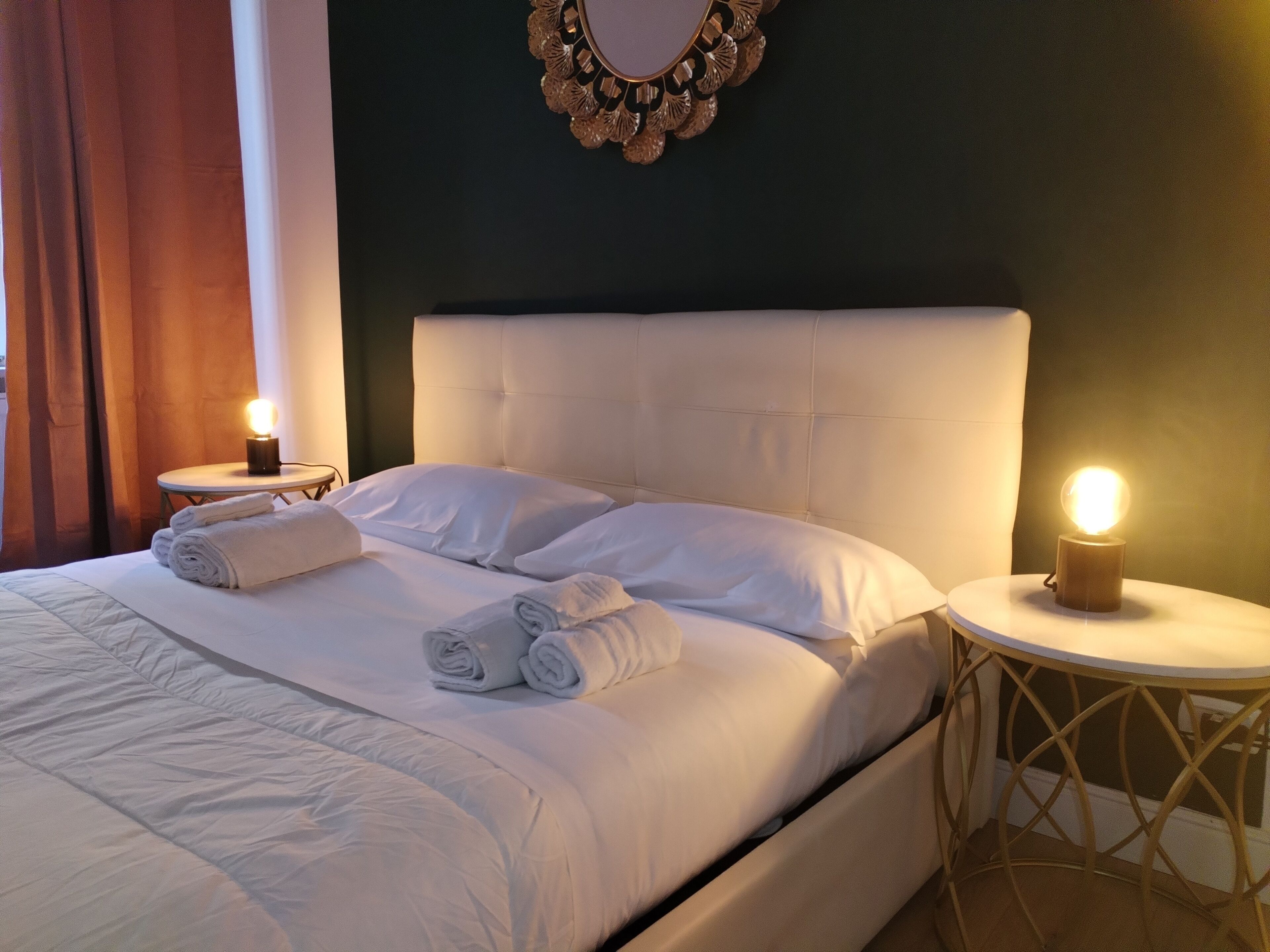 Doppia Standard, bagno privato | Minibar, una cassaforte in camera, una scrivania, postazione laptop