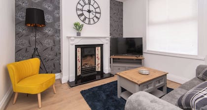 Contemporary 3BR Stay | Parking & Comfort