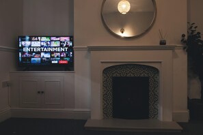 Interior - Modern 3 Bedroom Home in Central Rugby (Rugby)