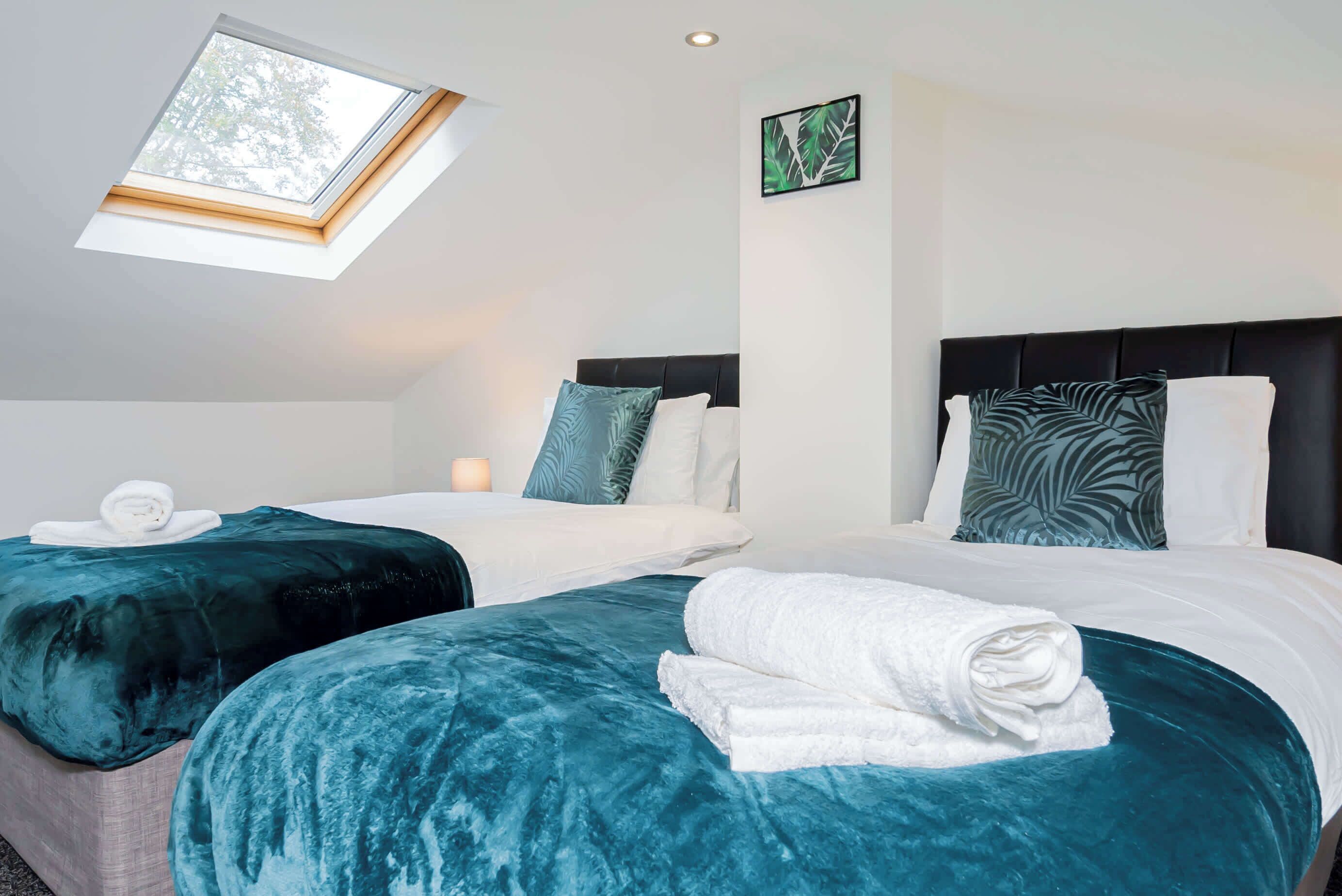 4 bedrooms, desk, iron/ironing board, WiFi