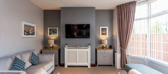 Spacious 3 Bedroom Home in South Shields by Beach